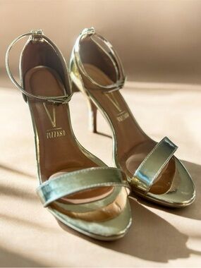 Vizzano Gold Mirror Metallic Stiletto High Heels Sandals Size US 8 EUR 39 Brazil